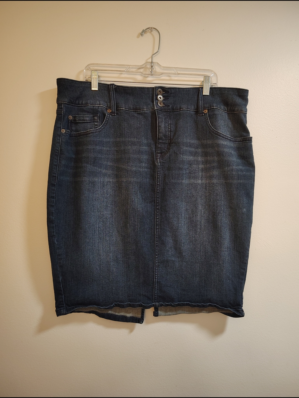 Torrid Dark Wash Denim Pencil Skirt